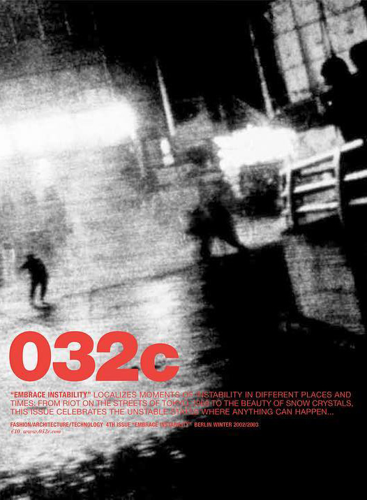 Cover of 032c - № 4 - Winter 2002-2003