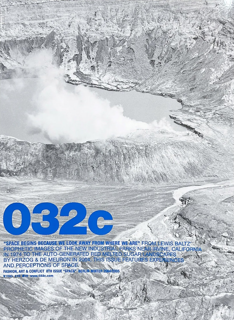 Cover of 032c - № 8 - Winter 2004-2005